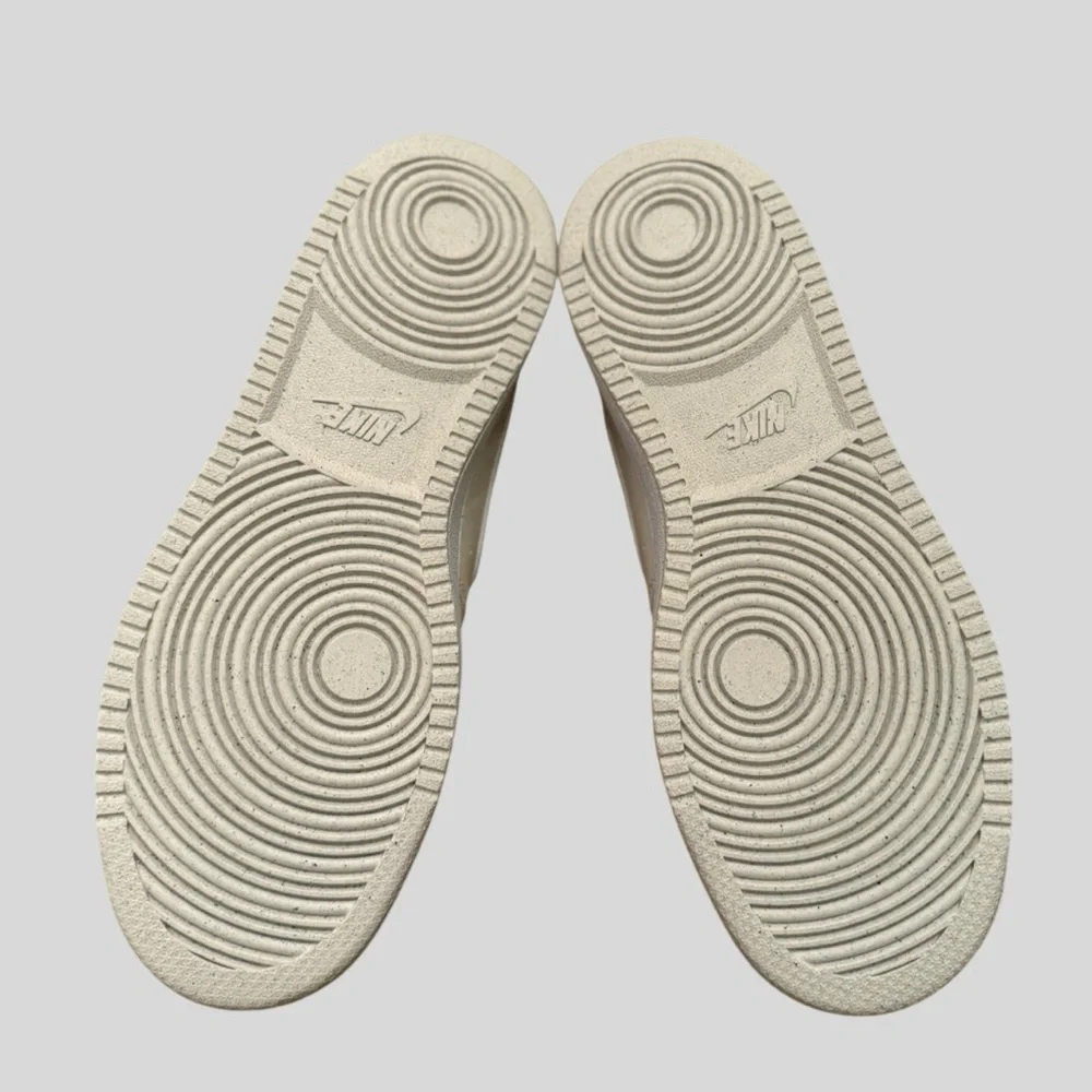 Nike MC Trainer 2 Women’s 9 Light Bone Neutral Sneakers - Picture 6 of 7